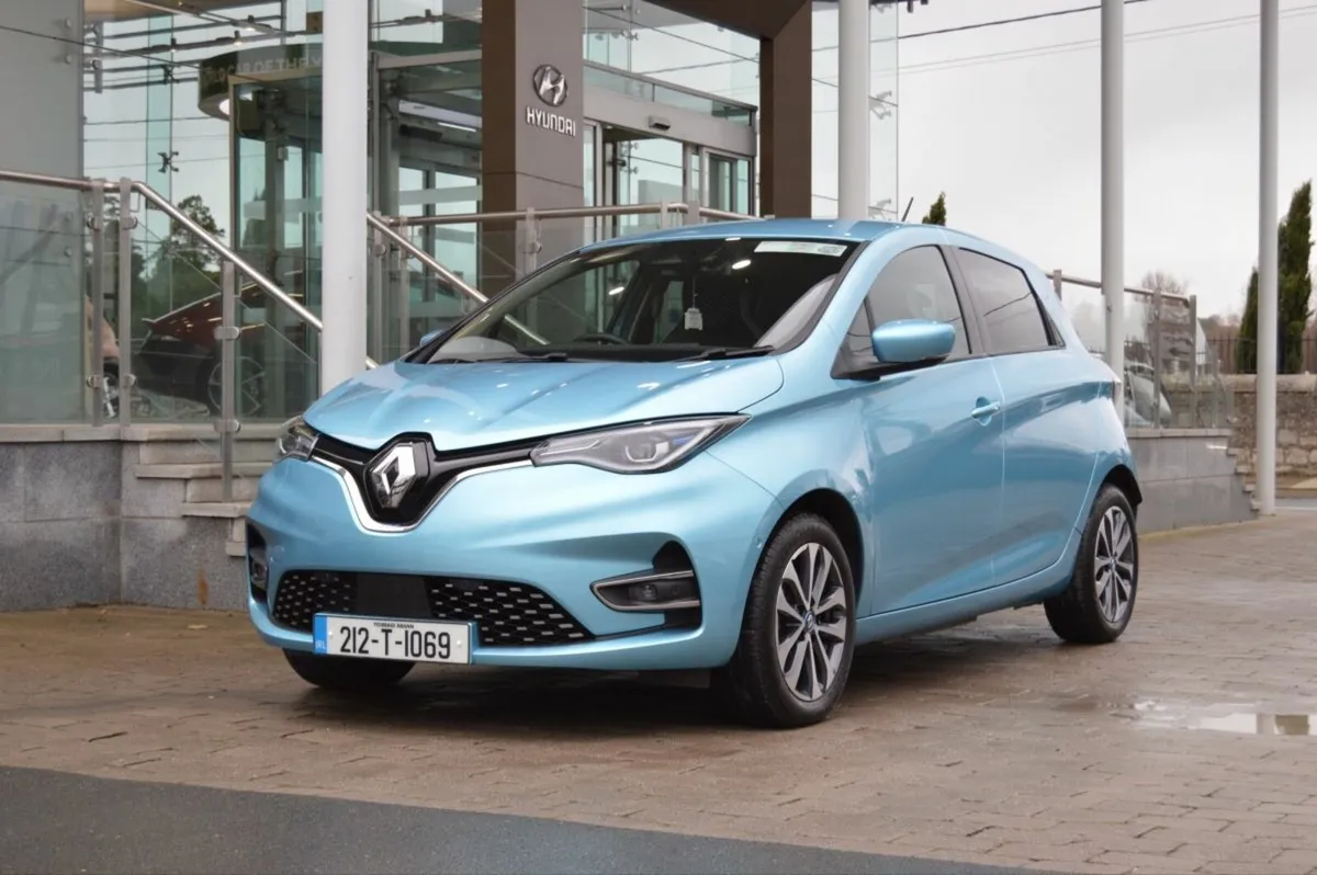 Renault Zoe R135 Z.E 50 GT Line CCS Rapid charge - Image 1