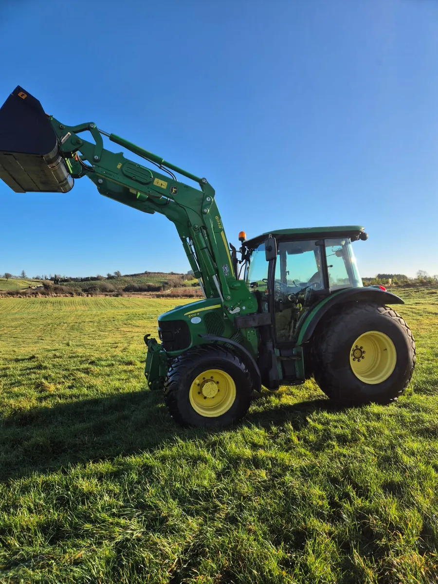 John deere 5100r 2013 with loader - Image 4