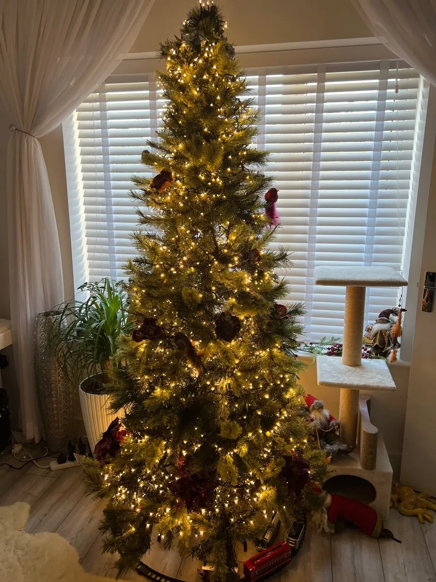 Christmas tree - Image 1