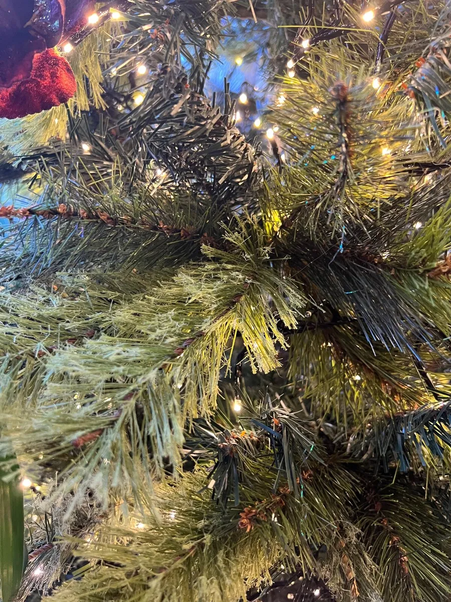 Christmas tree - Image 2