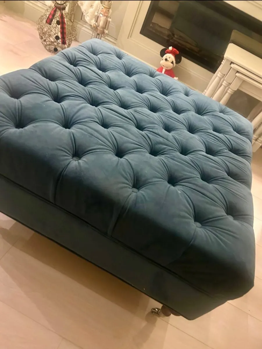 Ottoman for sale - Image 1