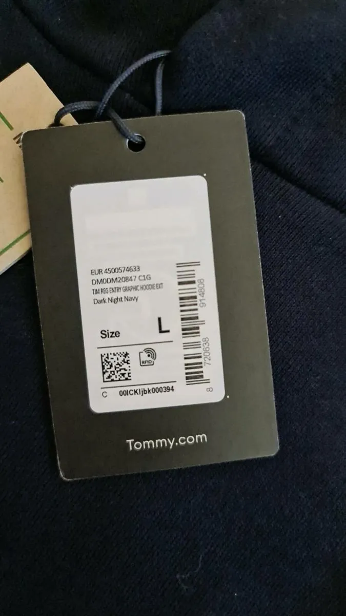 New Tommy jeans Hoodie large - Image 4