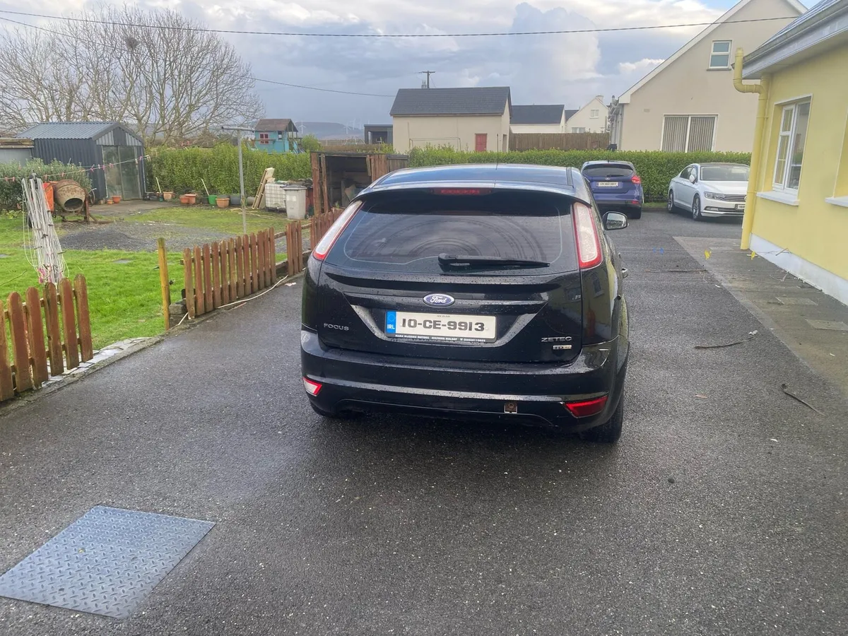 Ford Focus Zetec - Image 2