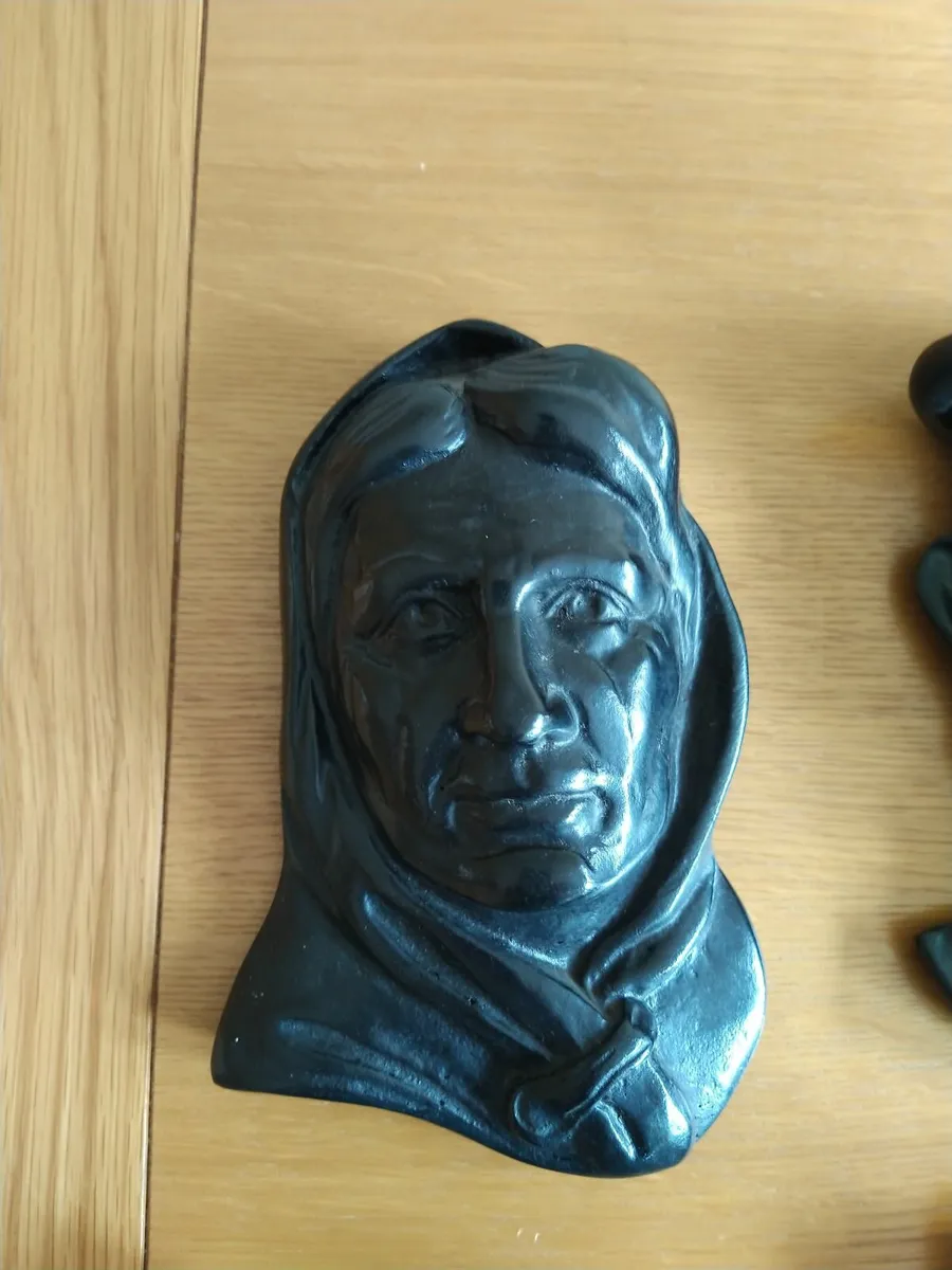 Black turf ornaments - Image 4