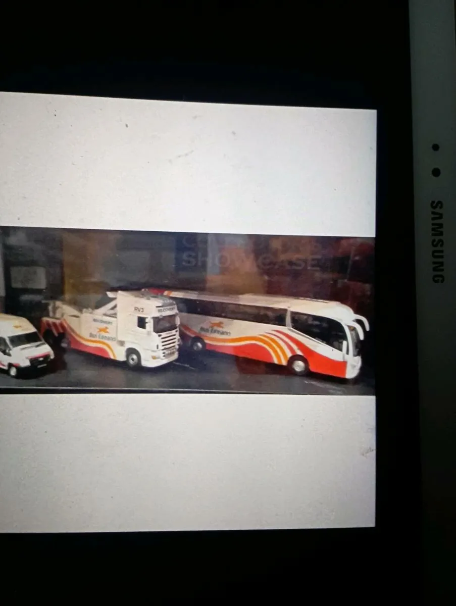 DIE-CAST 1-76 SCALE lRiZAR i6-BUS EIREANN BOXSET - Image 2