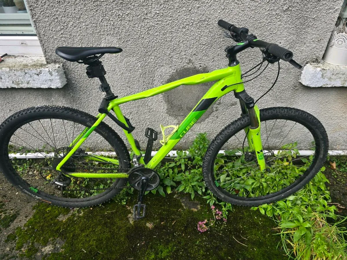 CUBE Mountain Bike Neon Green working great size 2 - Image 1