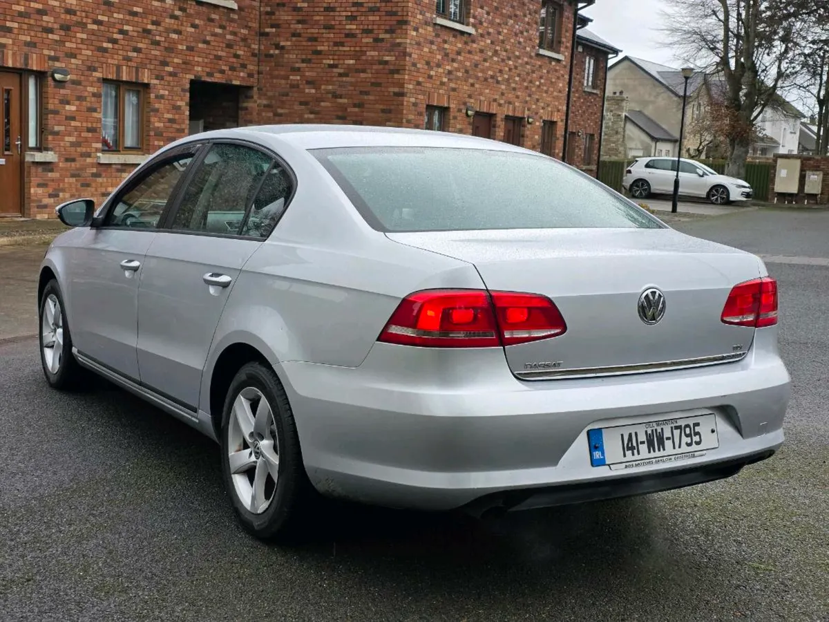141 VW PASSAT 1.6 TDI 6 SPEED NCT&TAX - Image 4