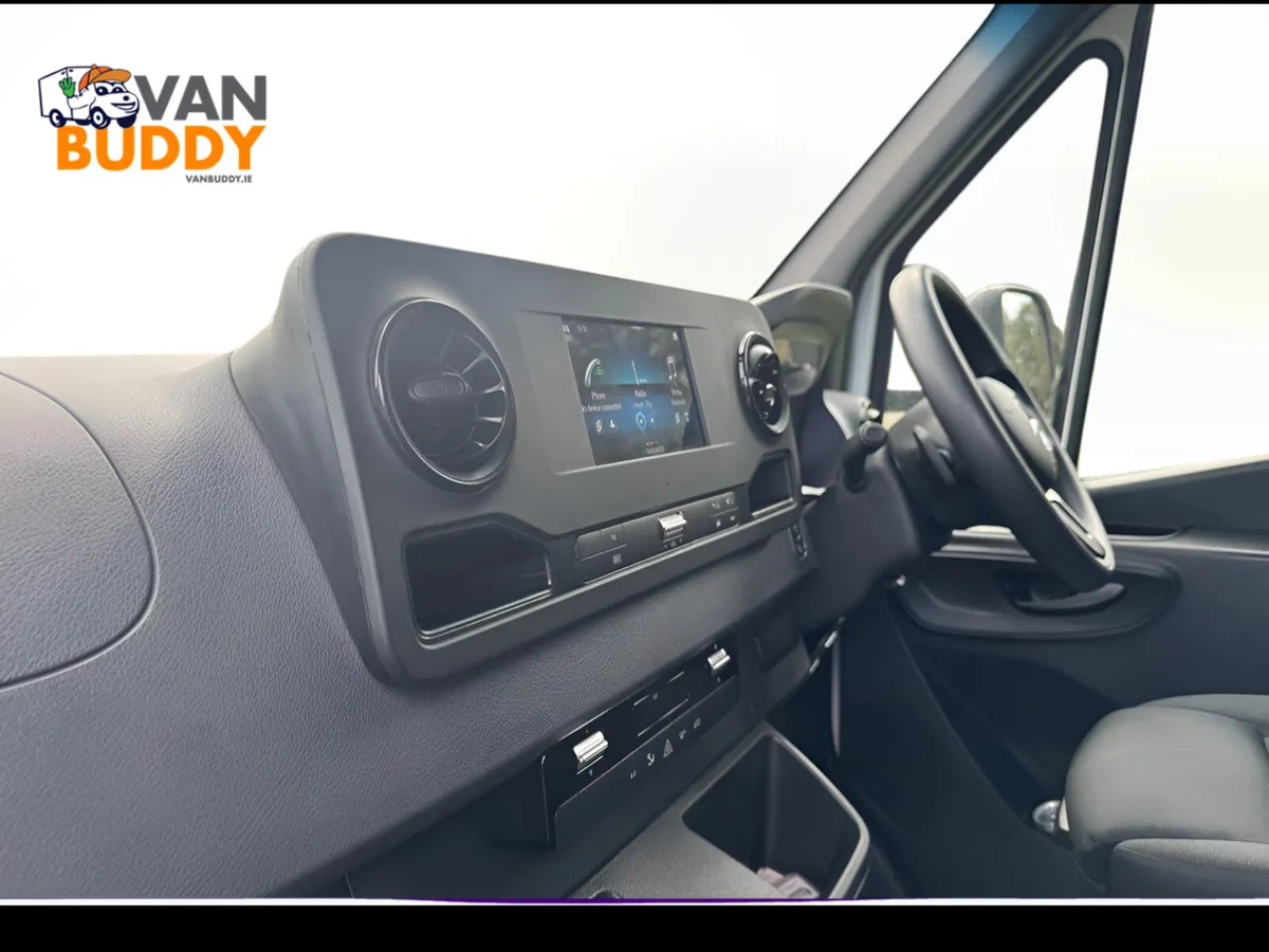 Mercedes-Benz Sprinter 2.1 316Cdi Luton Box Van - Image 3