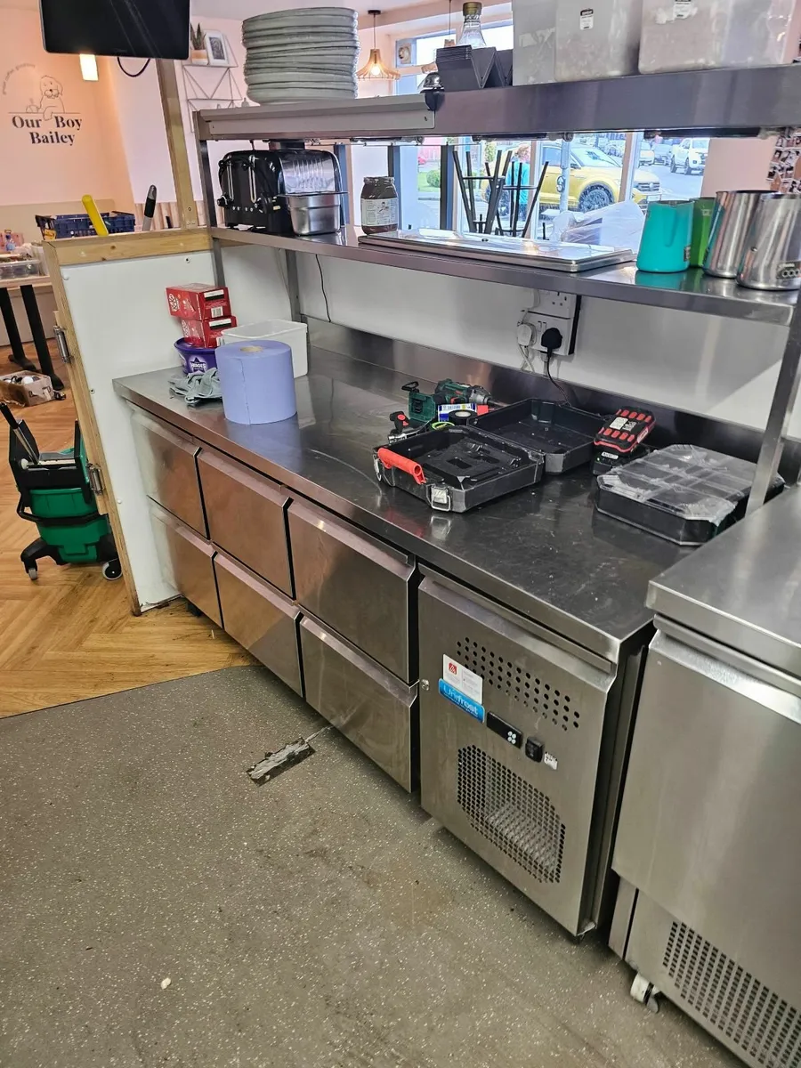 6 Drawer Counter Fridge with pass & heat lamps