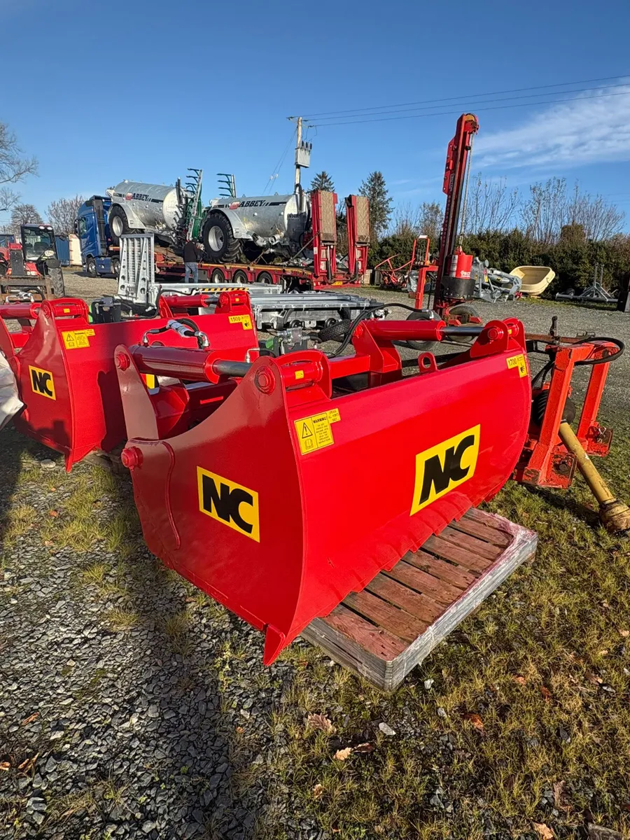 New NC Shear Grabs c/w Wrap Catch - Image 1