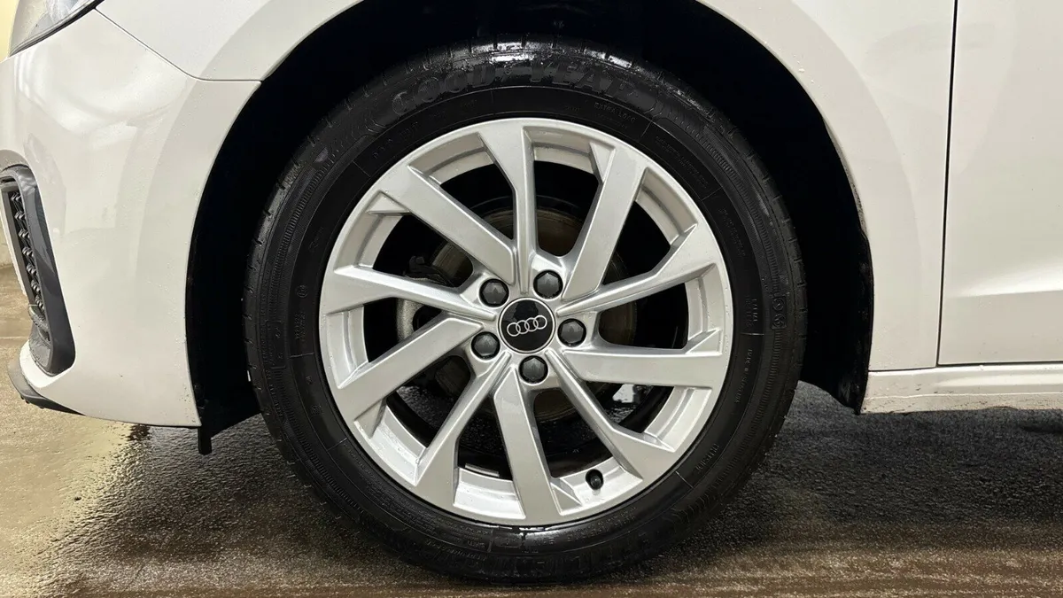 Audi A1 Sportback Sport - Image 4