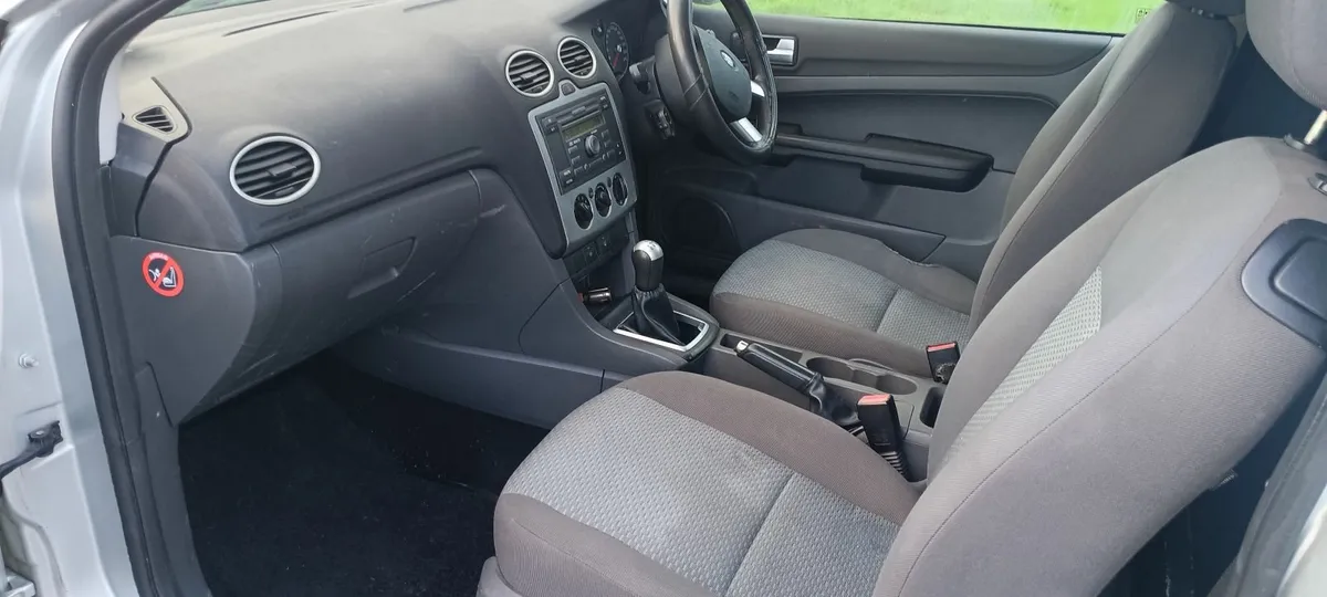 Ford Focus Van taxed & tested. - Image 2