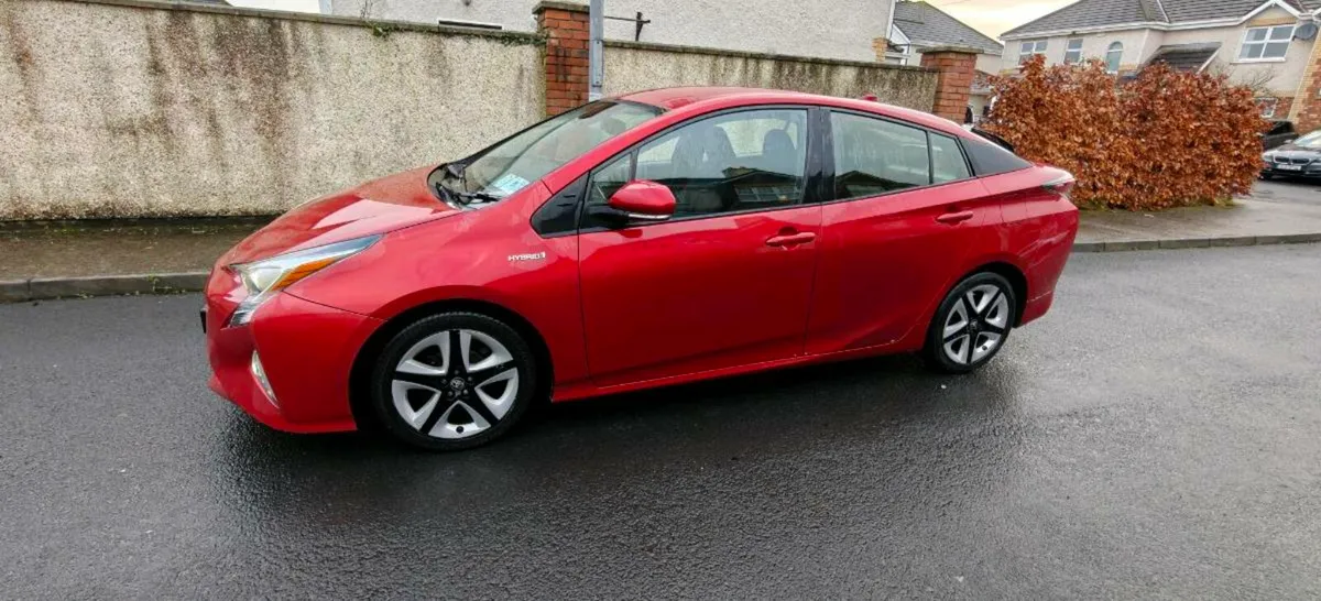 Toyota prius - Image 1