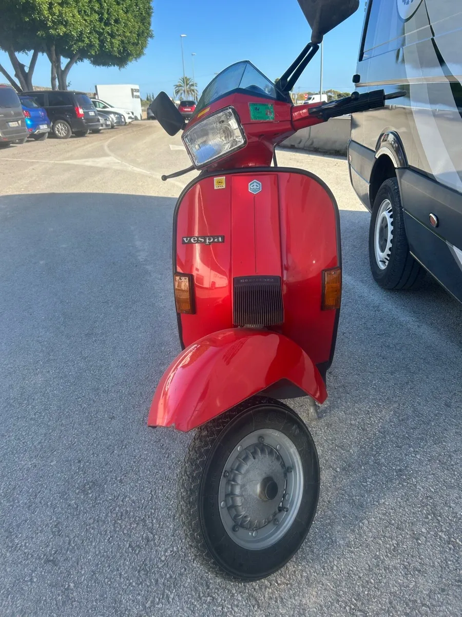 1990 vespa TX200 original paint - Image 2