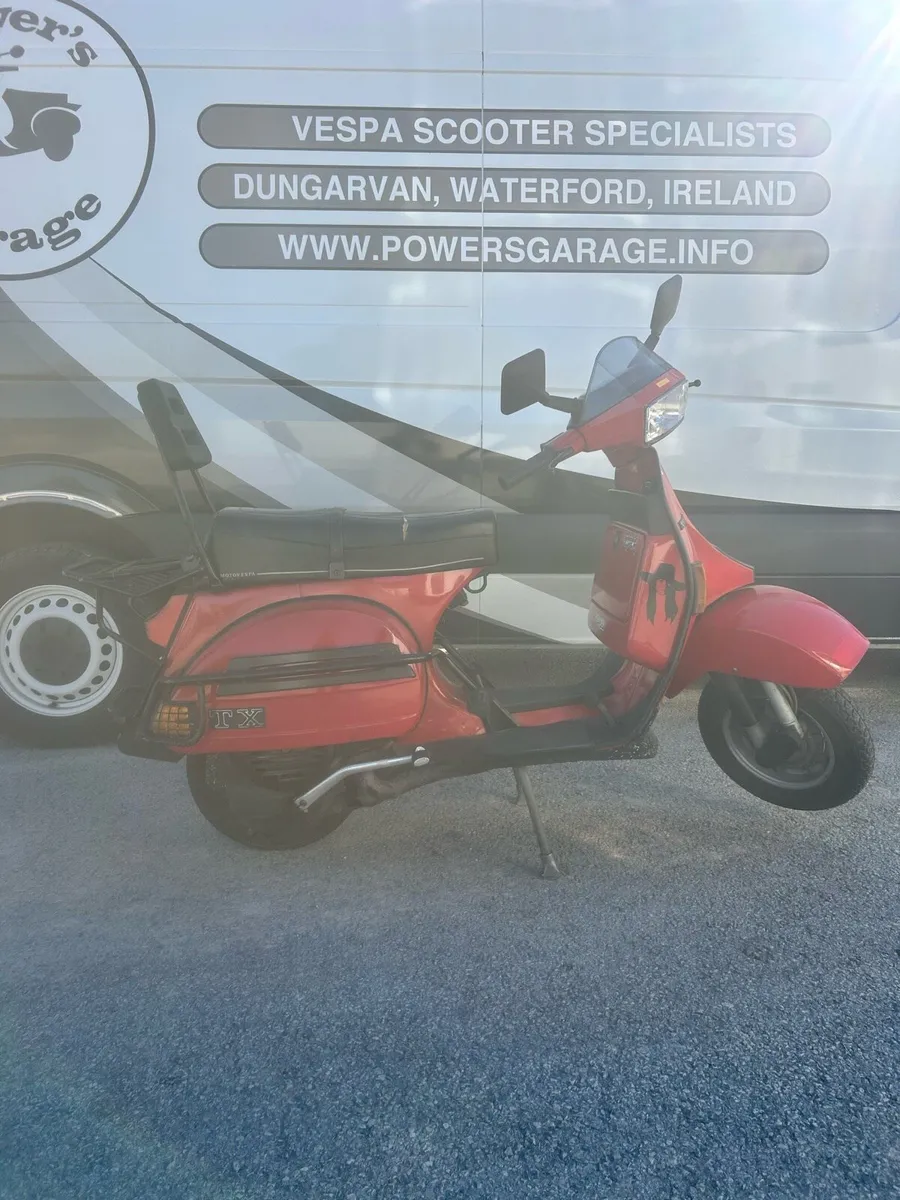 1990 vespa TX200 original paint - Image 3