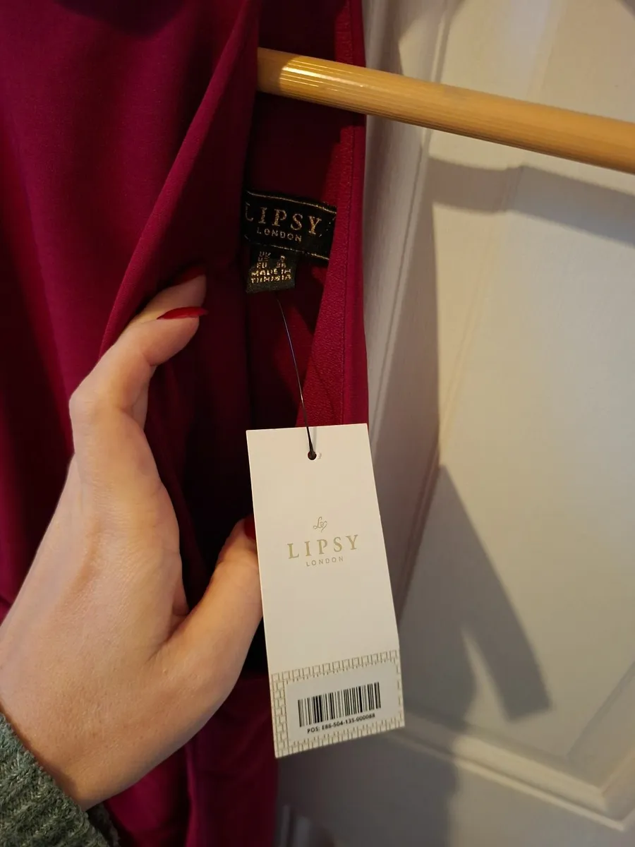 Lipsy Dress Size 8 Brand New - Image 2