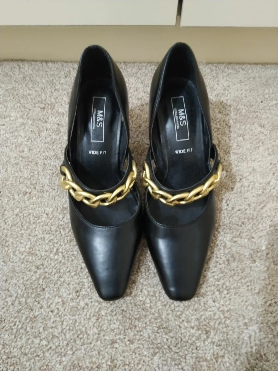 Ladies shoes - Image 1