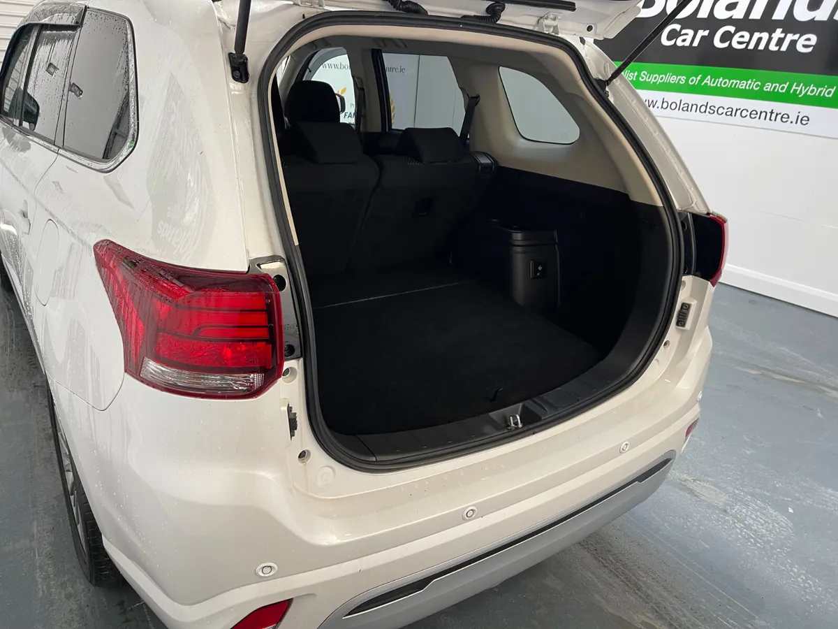 201 Mitsubishi Outlander Hybrid 2.4 Phev Automatic - Image 4