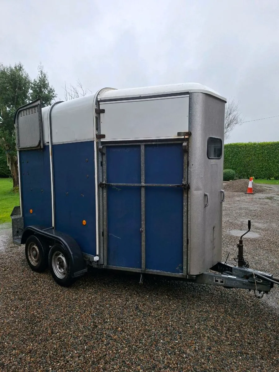 Ifor Williams 505 Double Horsebox - Image 1