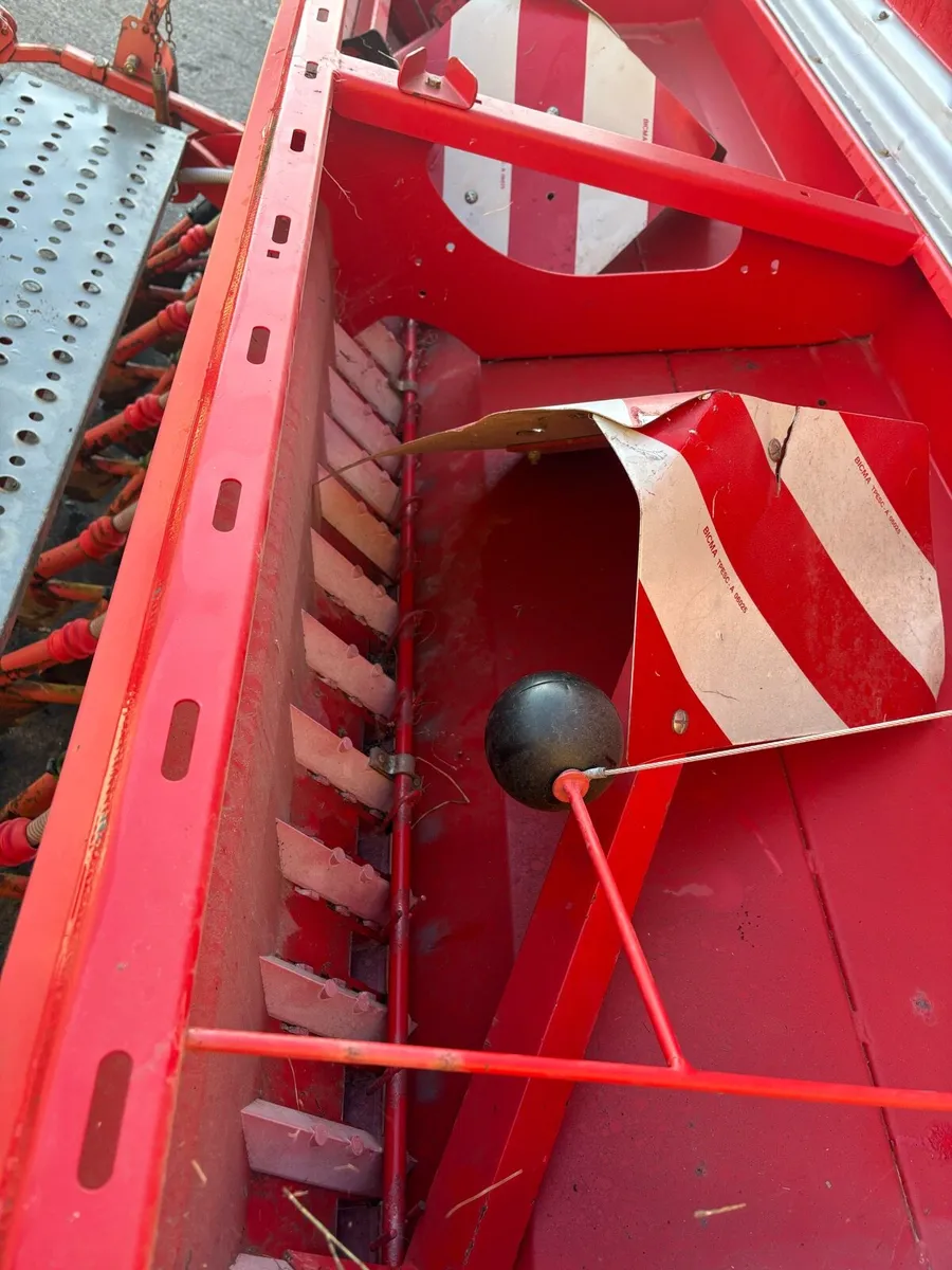 Vicon seeder - Image 2