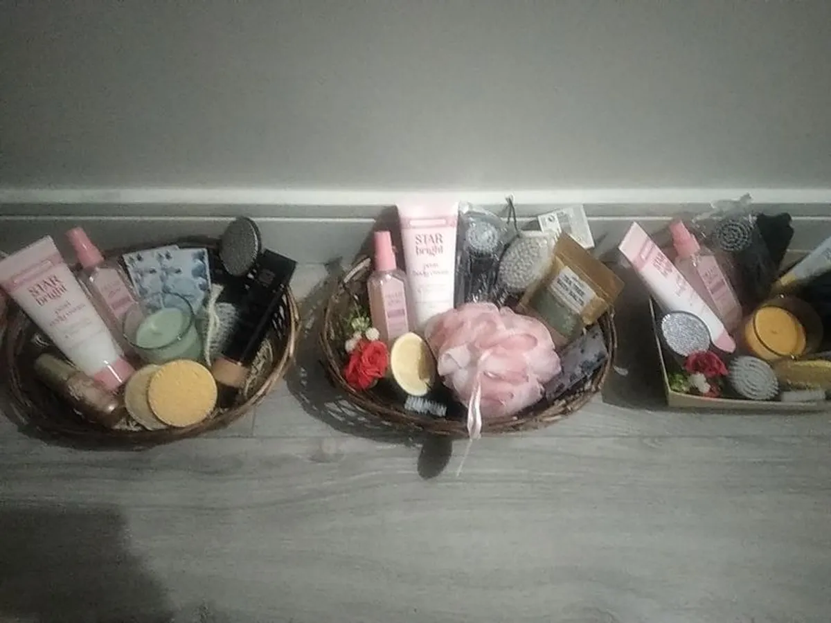 hampers - Image 3