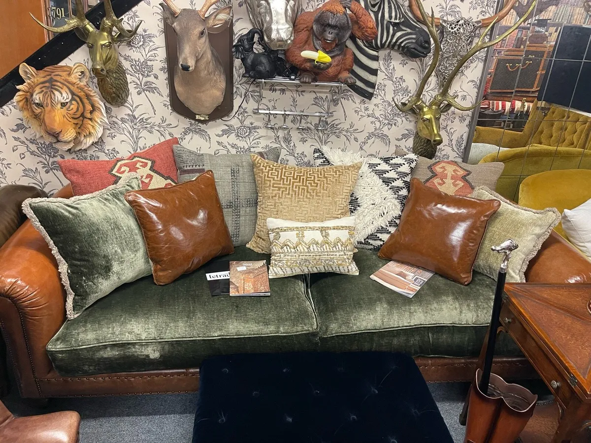 Designer Tetrad grand sofa 🎄🎄🎄 - Image 2