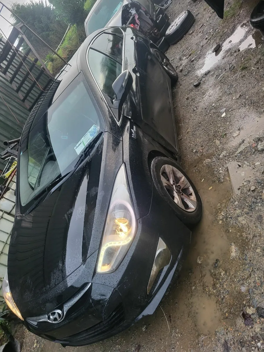 2013 ix40 1.7 diesel - Image 2