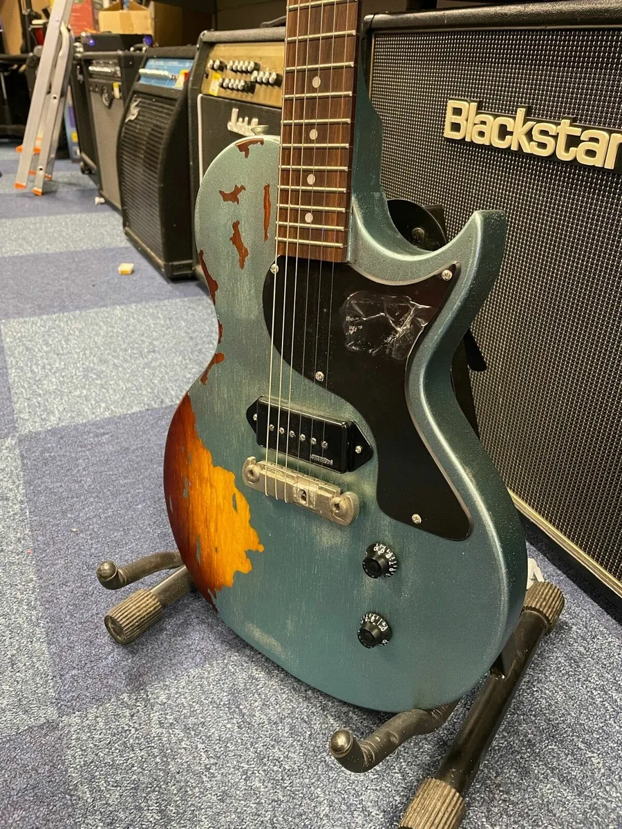 Vintage V120 Distressed - Image 1