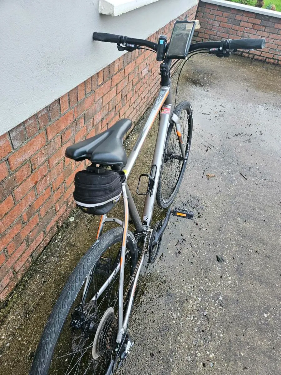 Hybrid Giant Escape 1 Bike - Image 3