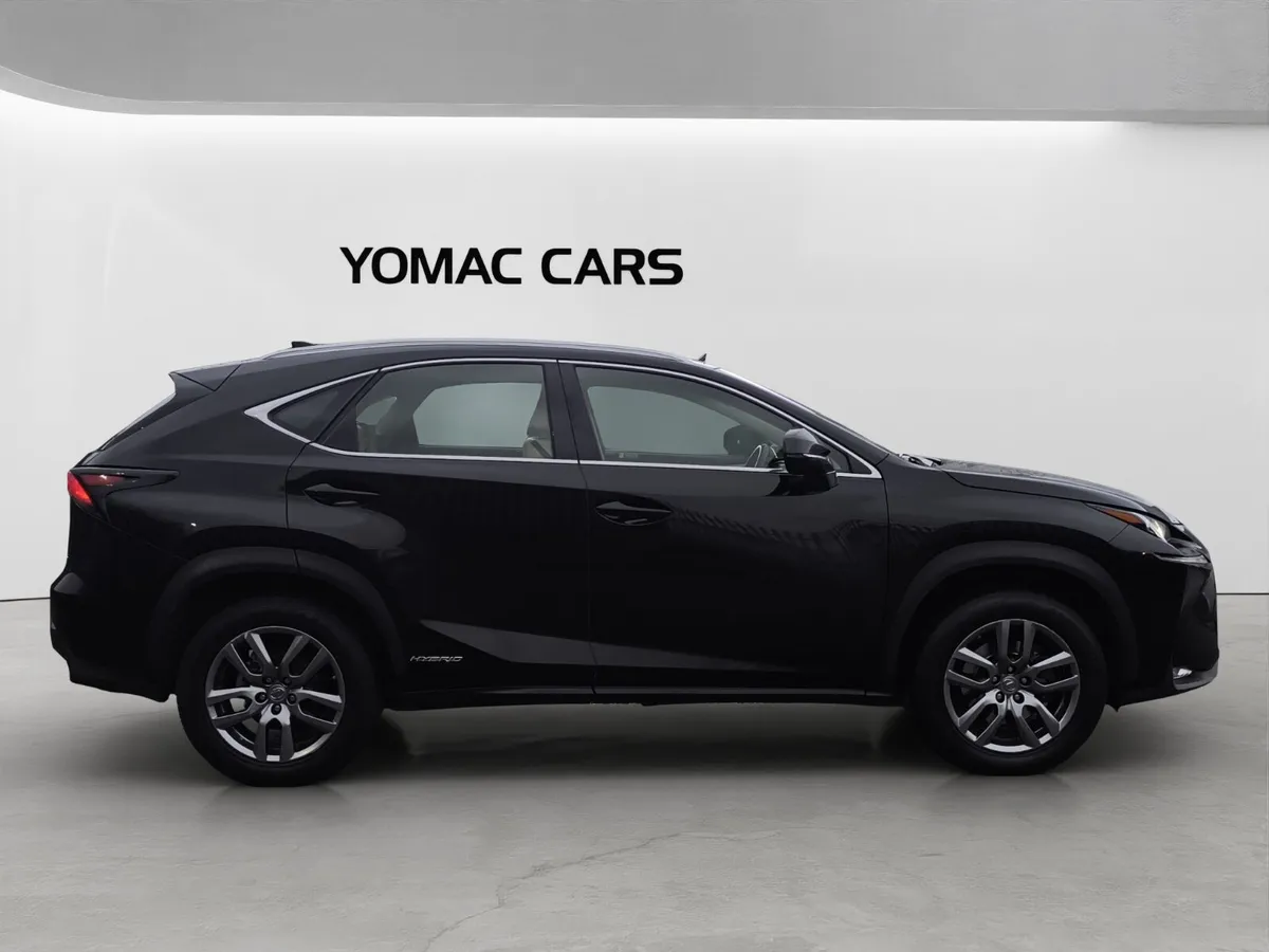 LEXUS NX300H DYNAMIC AUTO - Image 2