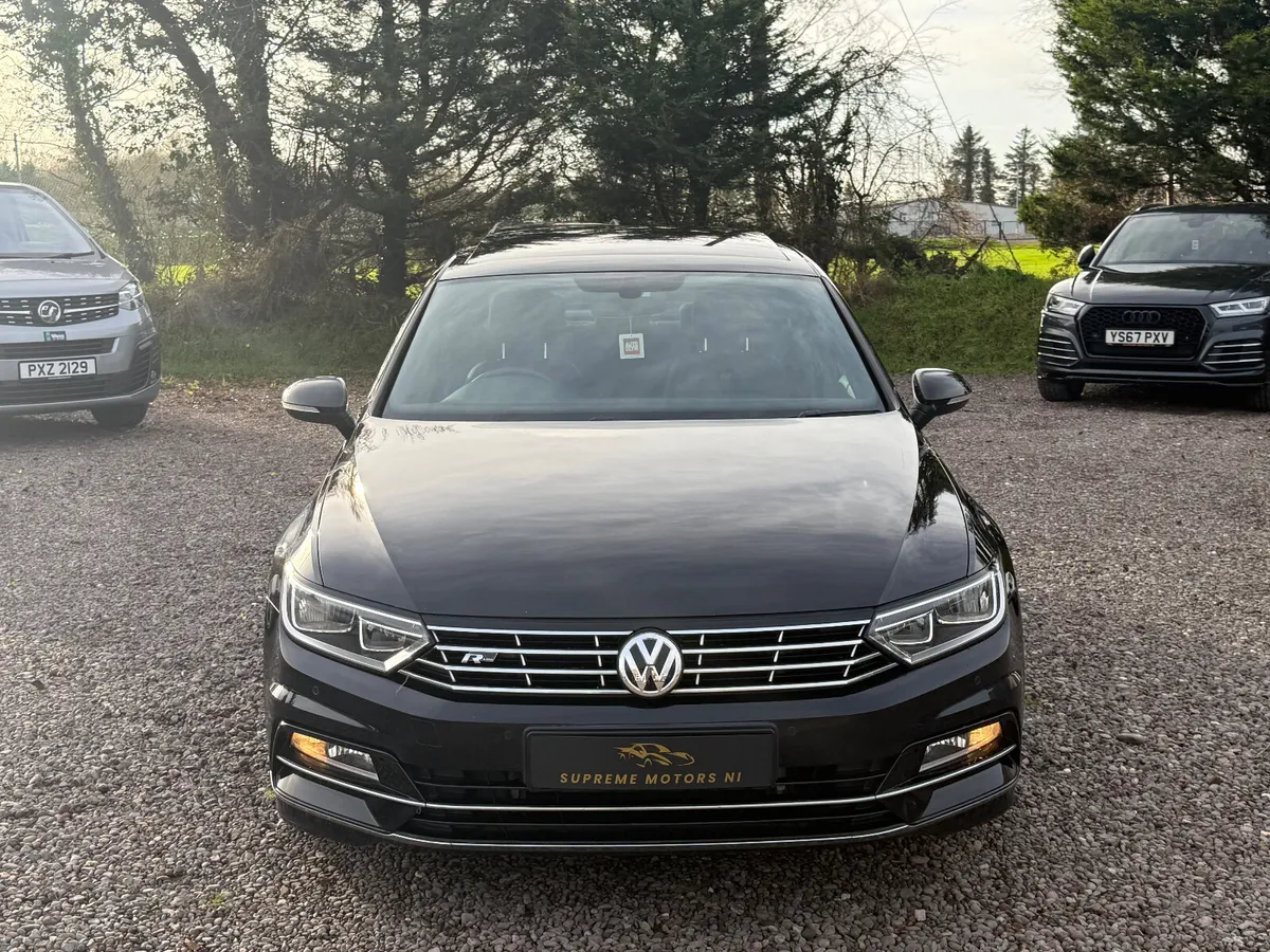 Volkswagen Passat 2017 - Image 2