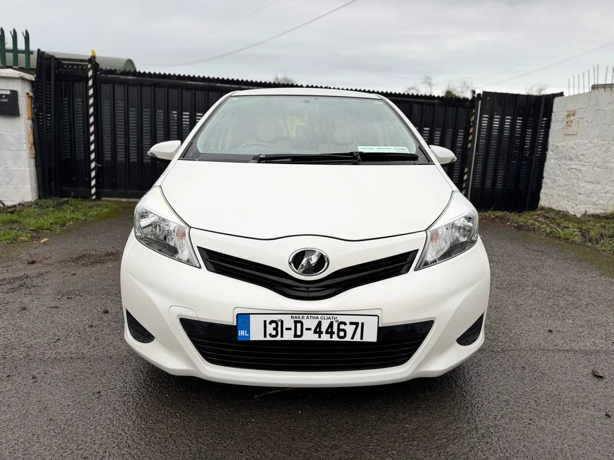 2013 TOYOTA VITZ. LOW MILEAGE. AUTO 1.3L NEW NCT - Image 2