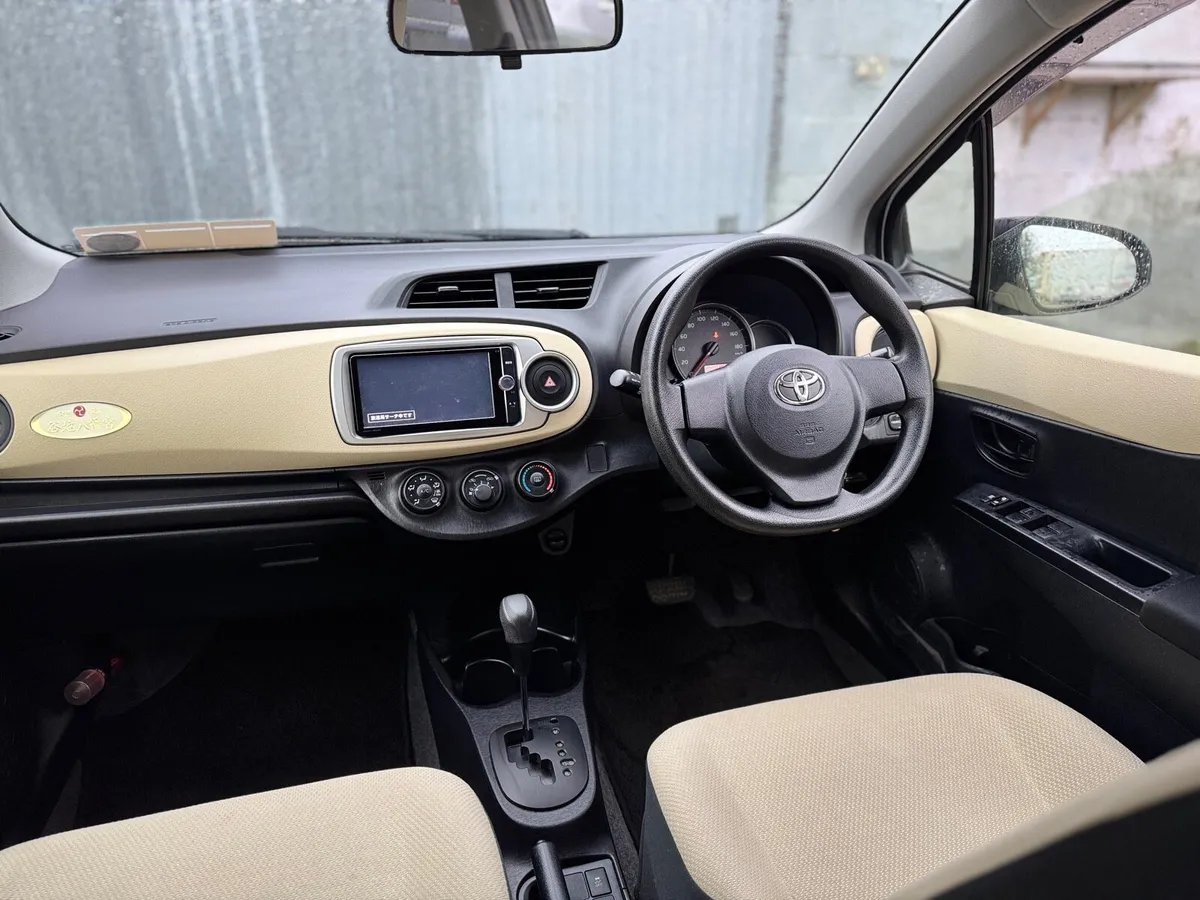 2013 TOYOTA VITZ. LOW MILEAGE. AUTO 1.3L NEW NCT - Image 4