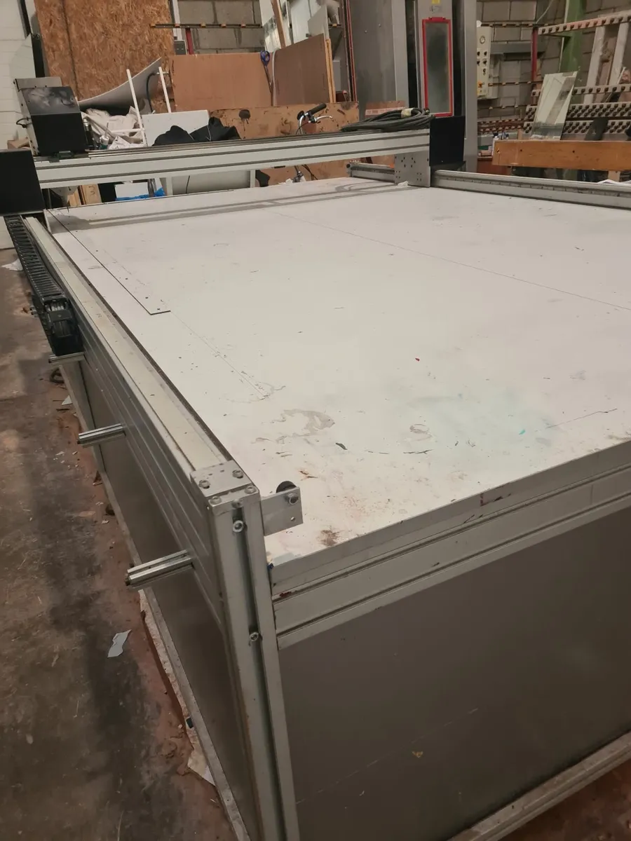 Machine table - Image 2