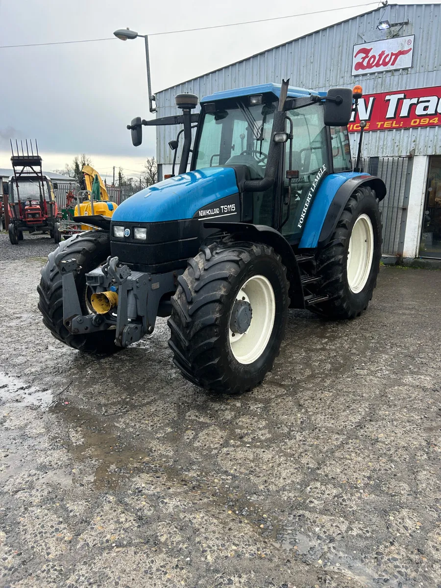 2002 New Holland TS115 - Image 1