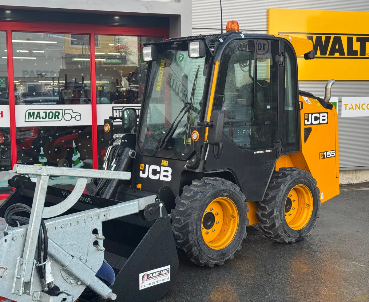 JCB 155 Skied Steer - Image 1