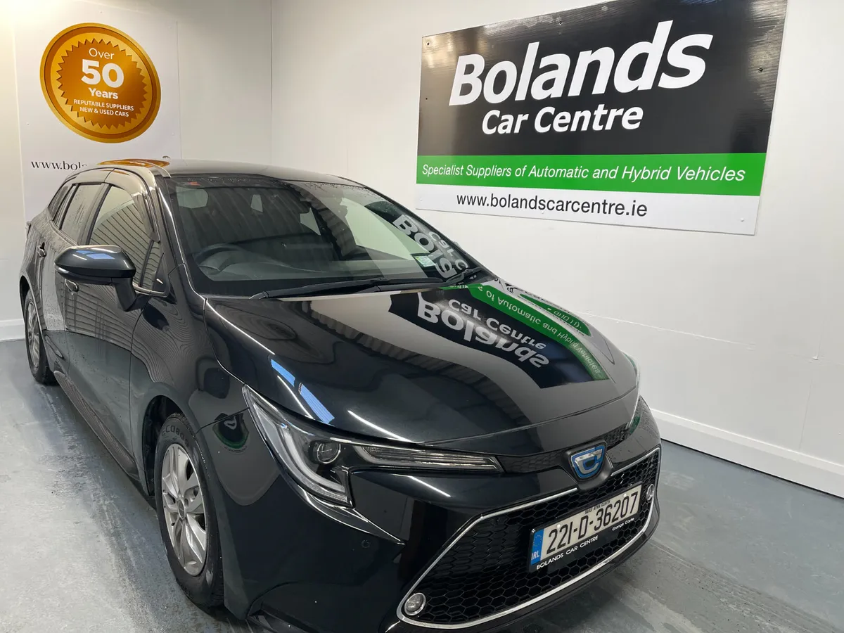 2022 Toyota Corolla Hybrid 1.8 Automatic Touring - Image 2