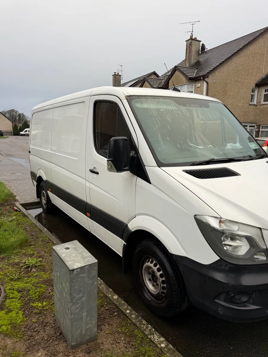 Mercedes Sprinter 216CDI Low Roof MWB - Image 3