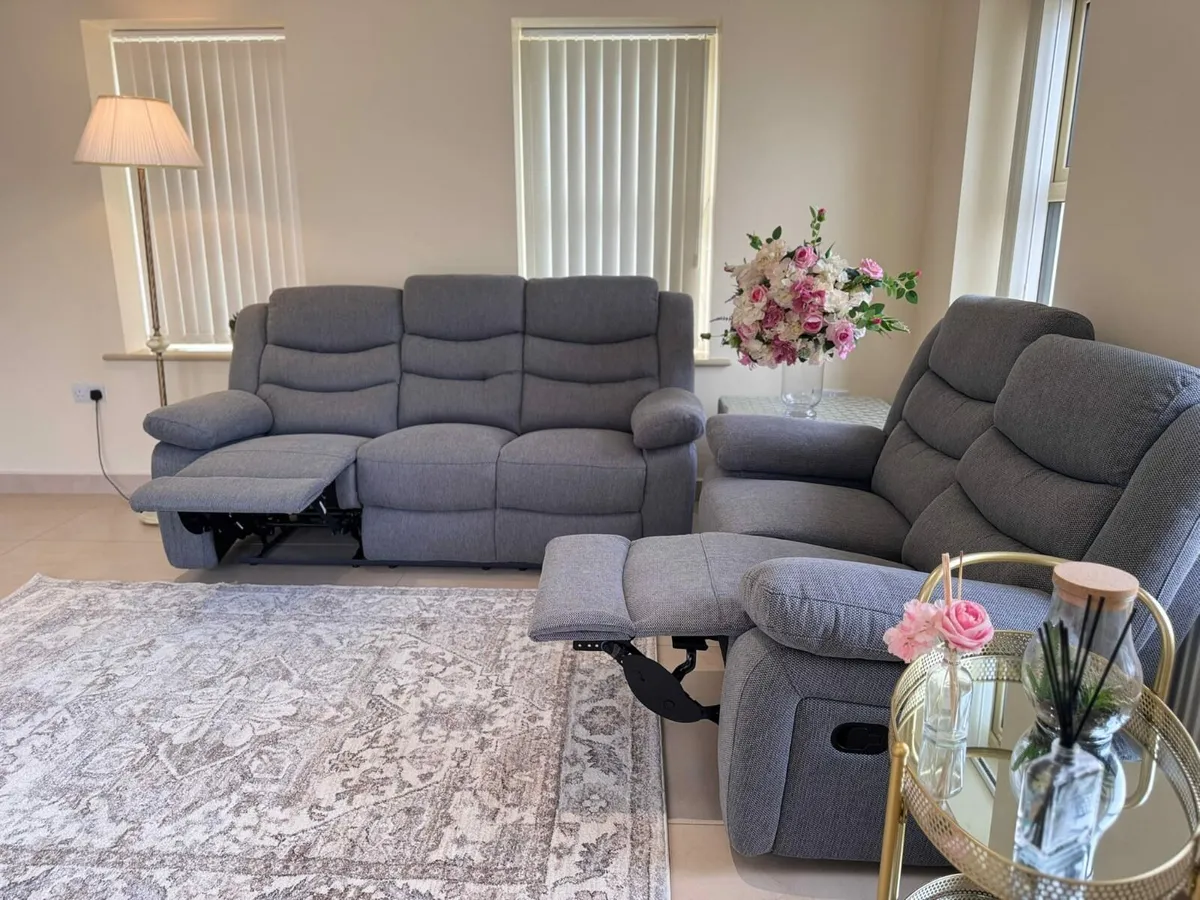 Phoenix suite available in grey full fabric with m - Image 4