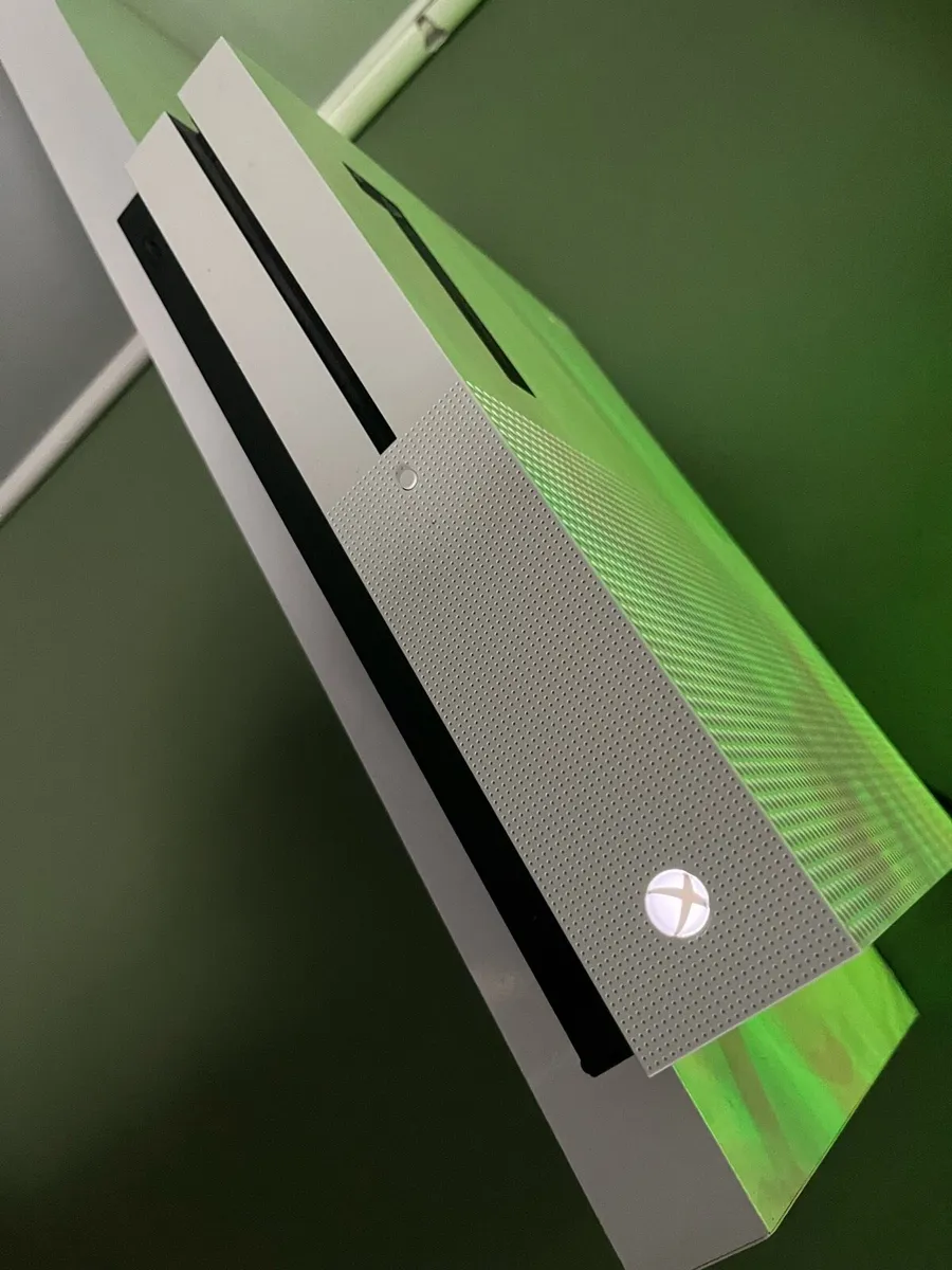 Xbox one with games - Image 2