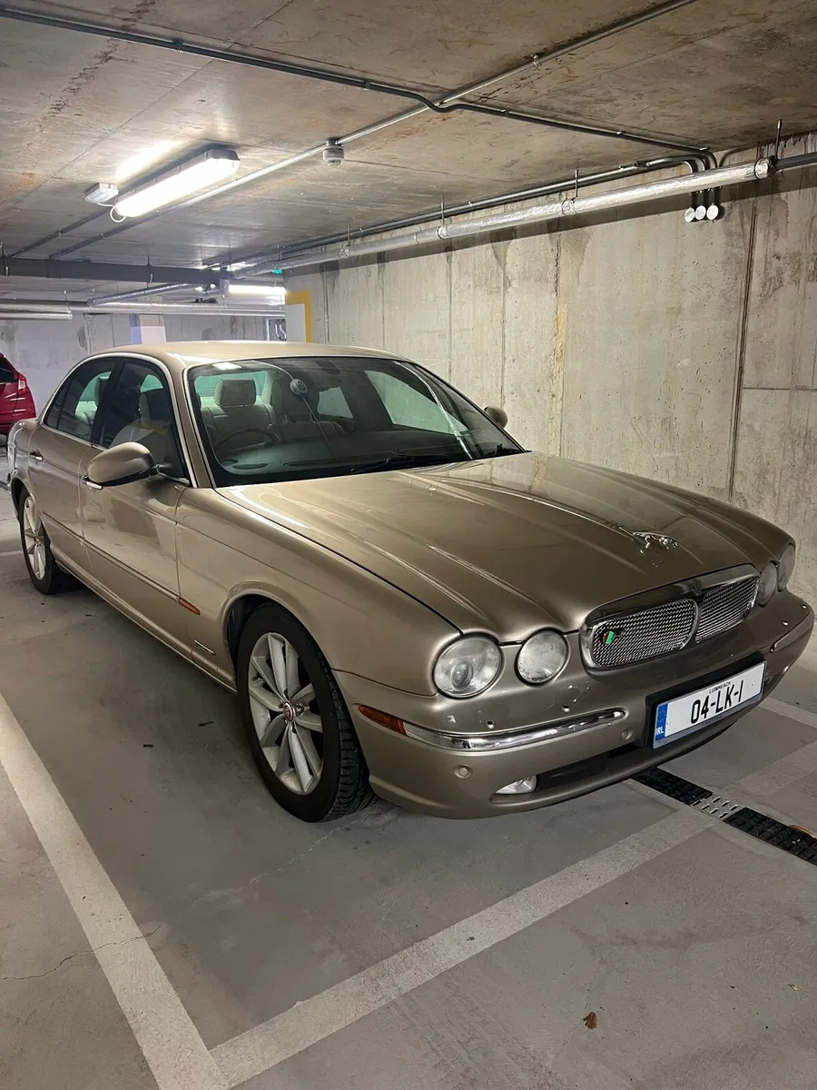 2004 Jaguar XJ Super V8 - Image 1