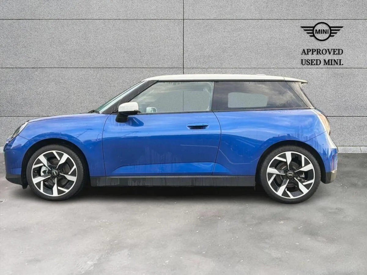 Mini Cooper Cooper SE - Image 4