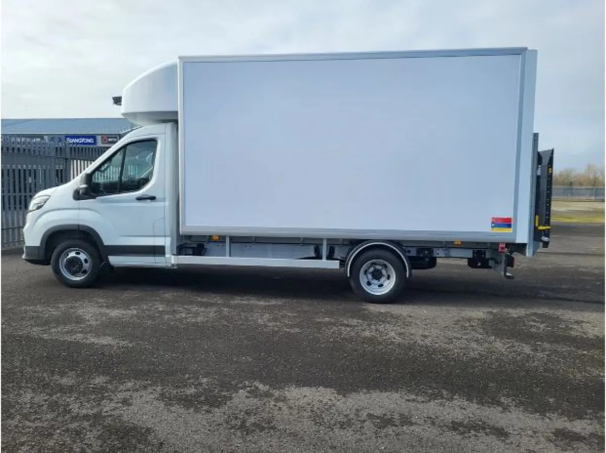 VAN HIRE  Long & Short term - Image 4