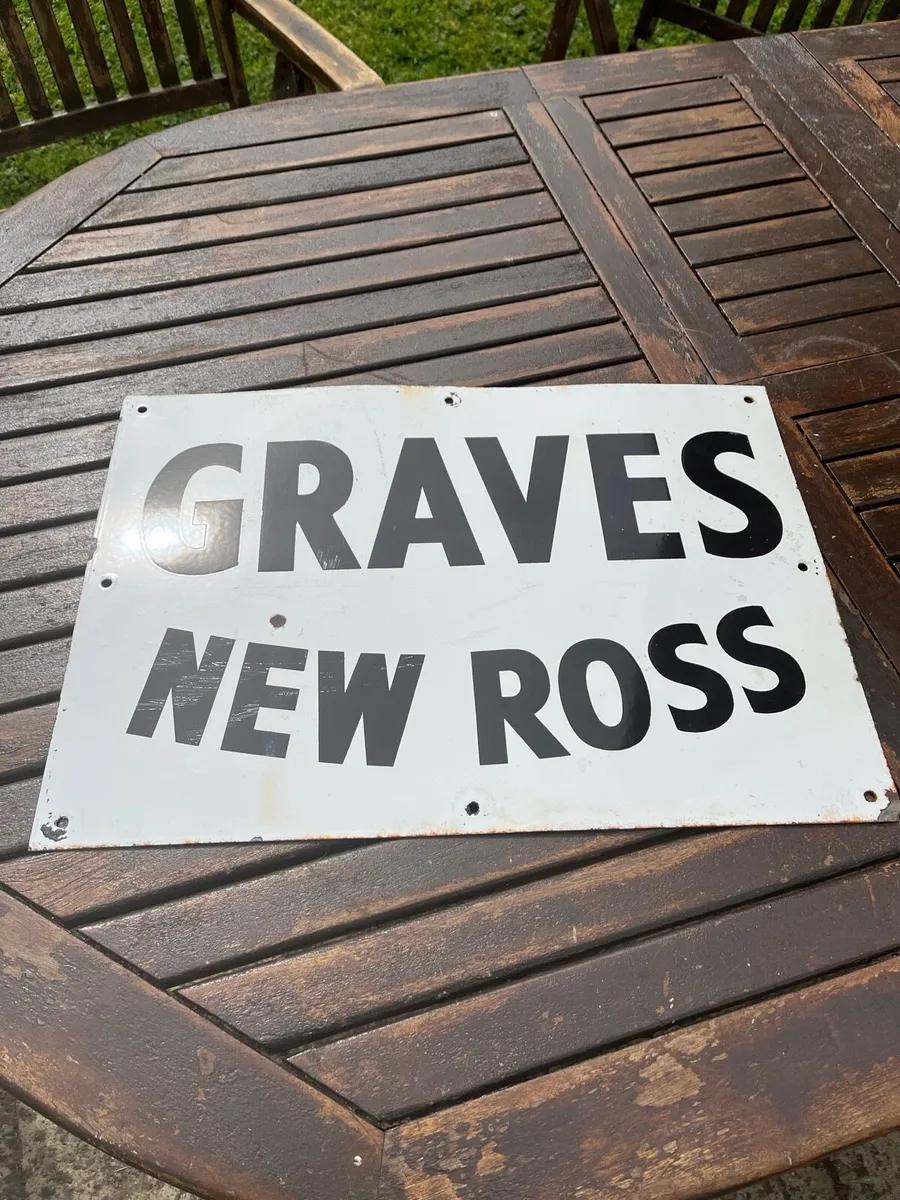 Graves Enamel Shed Sign - Image 1