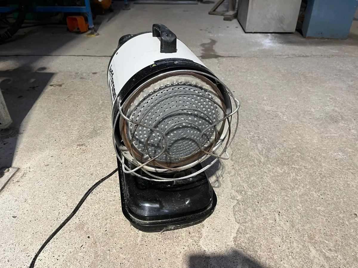 Infrared heater - Image 1