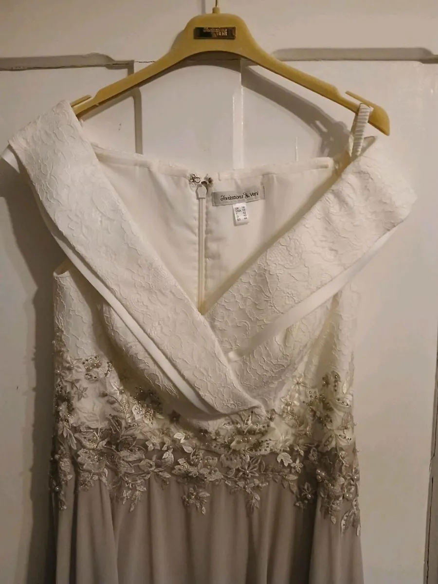 Mother of the bride - Image 3