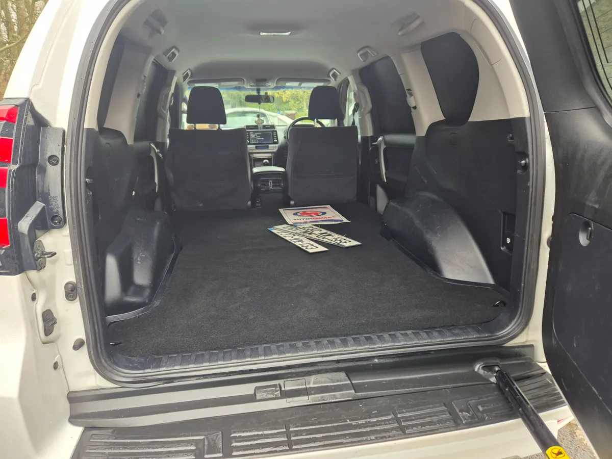 Toyota Land Cruiser 2023 - Image 3