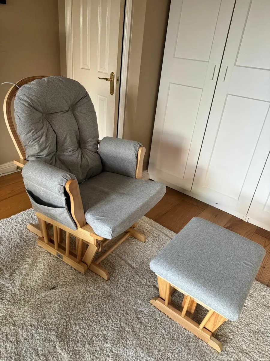 Brompton Nursery Chair and Stool - Image 2