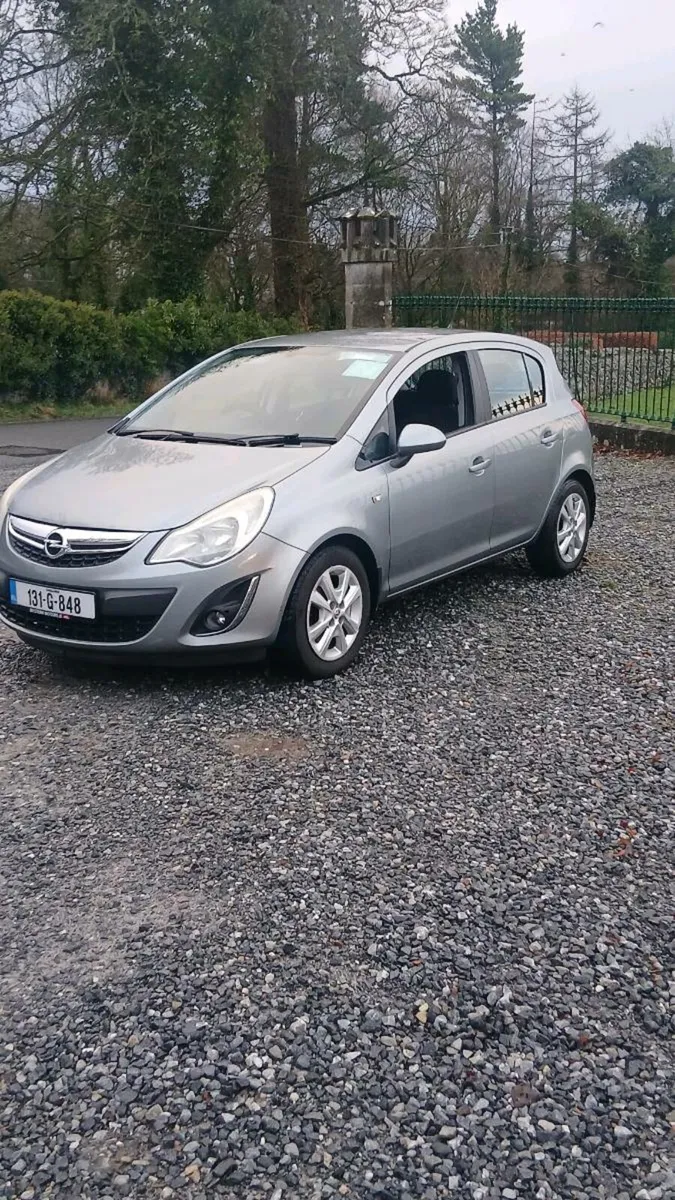 Opel corsa 2013 1.2petrol nct 06/26 tax 08/26 - Image 1