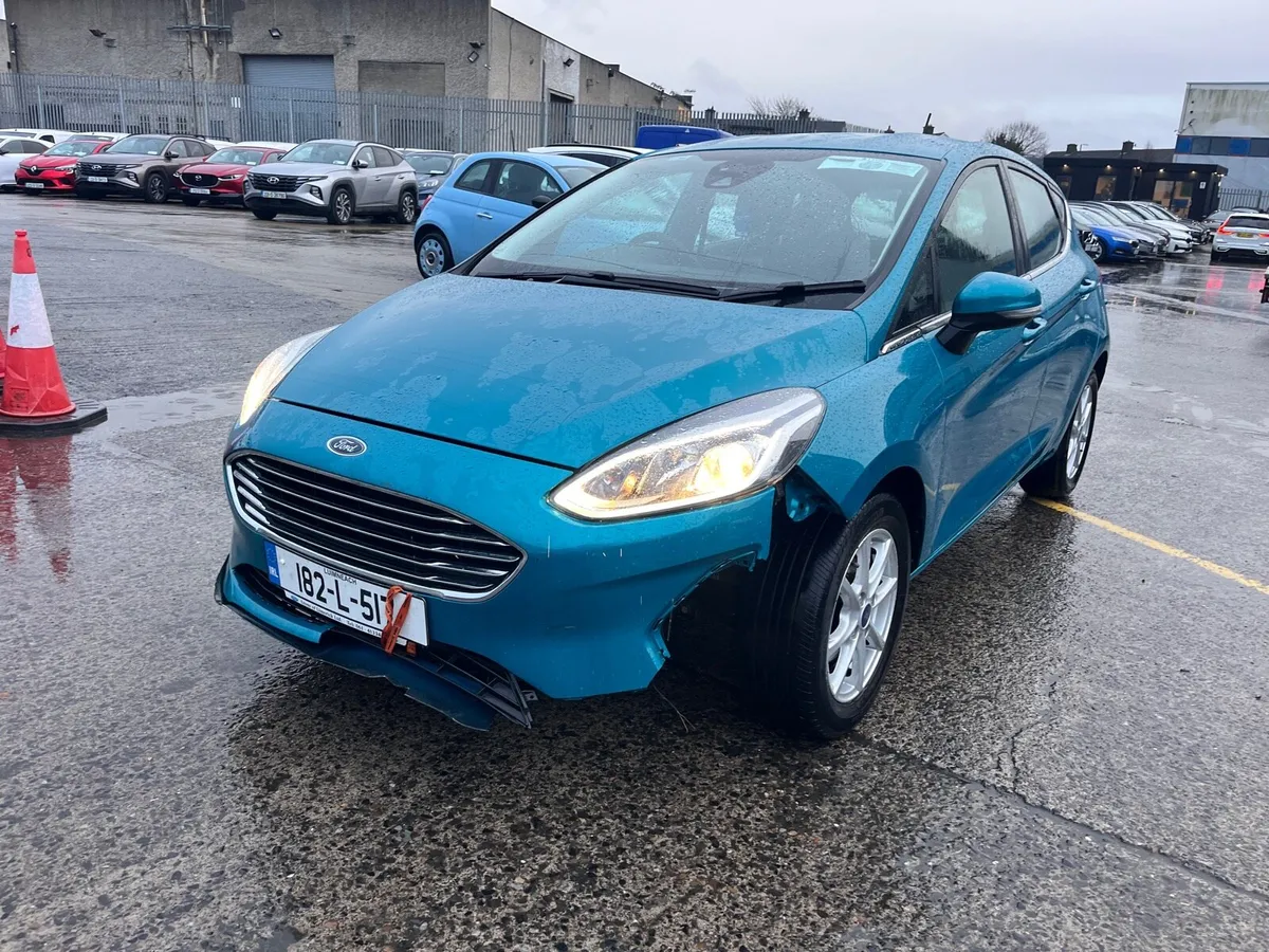 Ford / Fiesta / Titanium 1.10 85PS 5SPD 4DR - Image 2